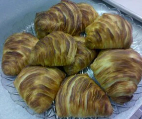 Large Sfogliatelle - 6 per order - Image 4